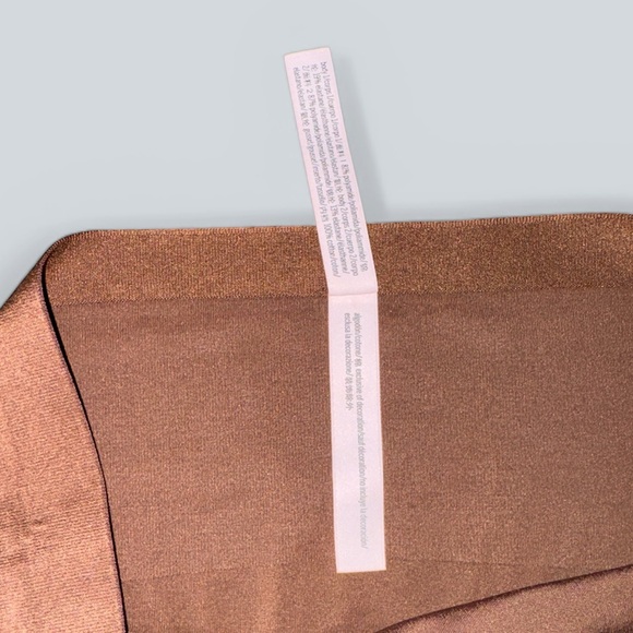 Victoria’s Secret High-Waist No Show Thong - Picture 5 of 6